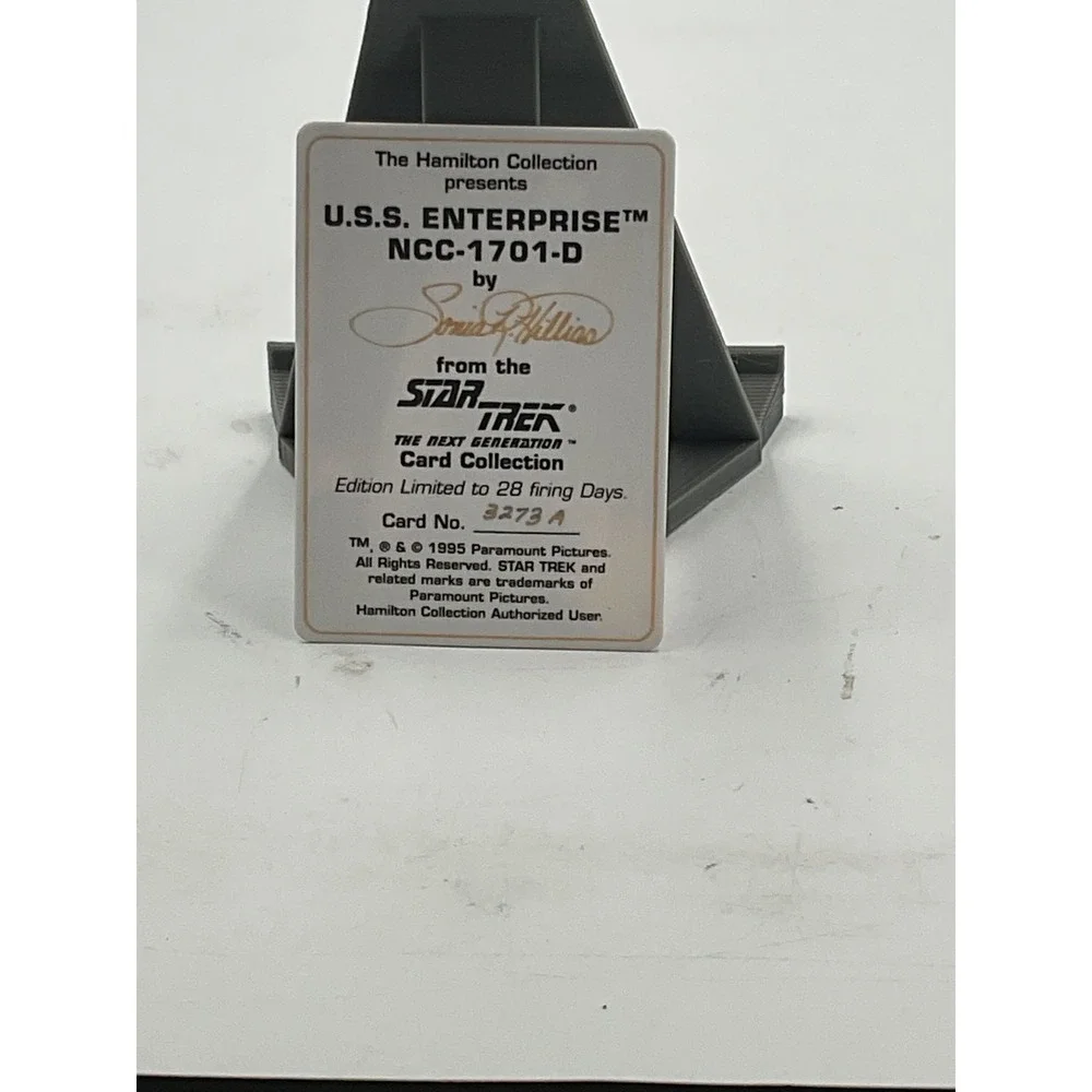 Hamilton Collection Star Trek NCC-1701-D‎ Porcelain Card